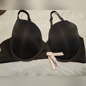 VS Tshirt Lightly Lined Demi Bra, Size 38D